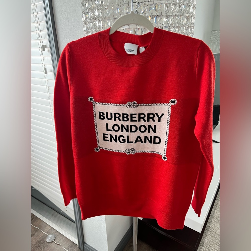 Burberry sweater